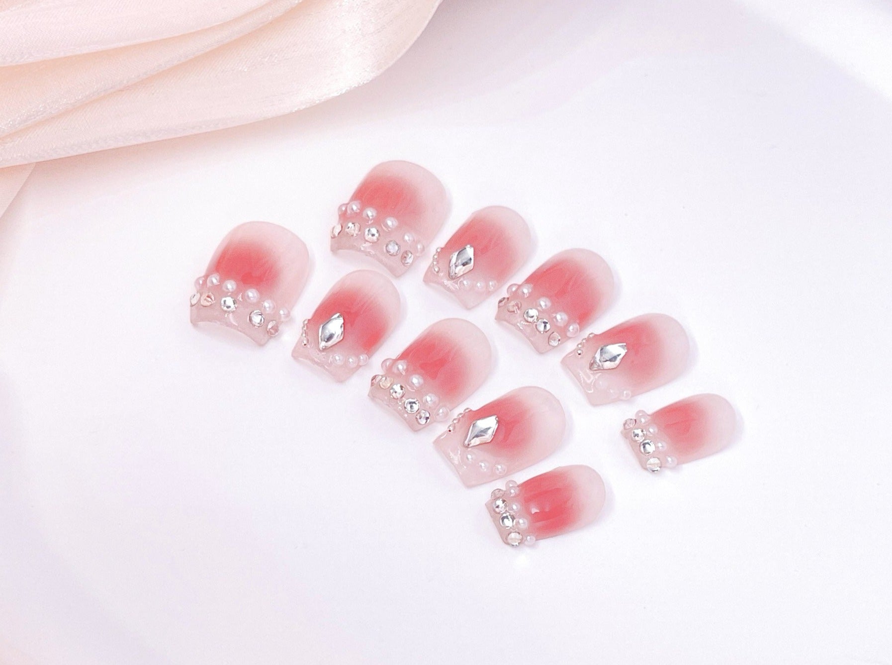 Handmade Short Coffin Pink Ombre Press on Nails | Snaptips