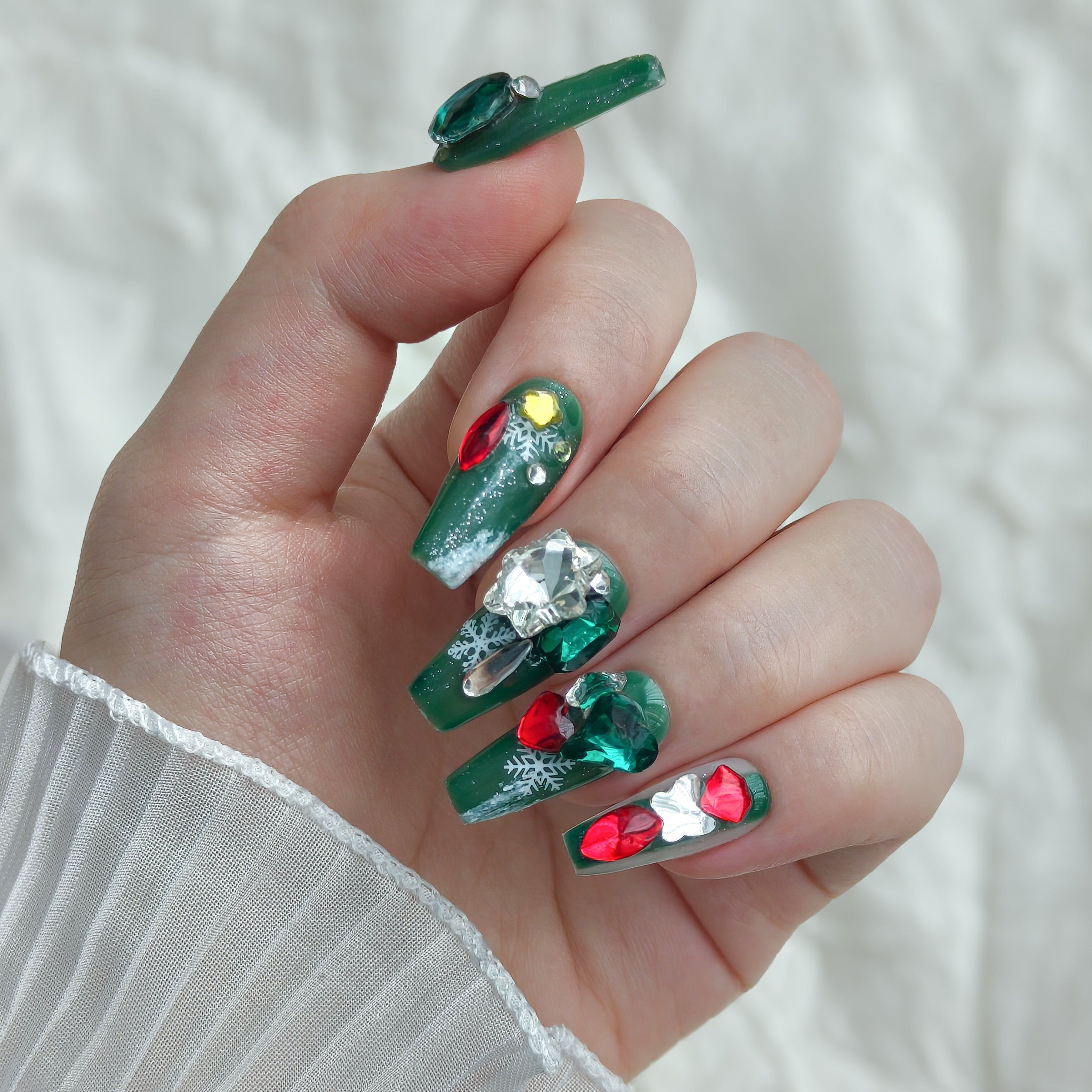 christmas nails in ugly Christmas sweater style